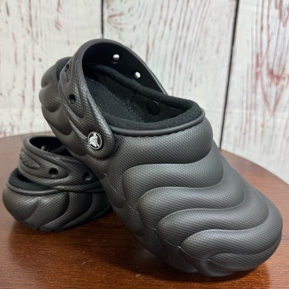 CROCS | Shoes | Crocs Classic Line Overpuff Clog Womens Size  display picture 3